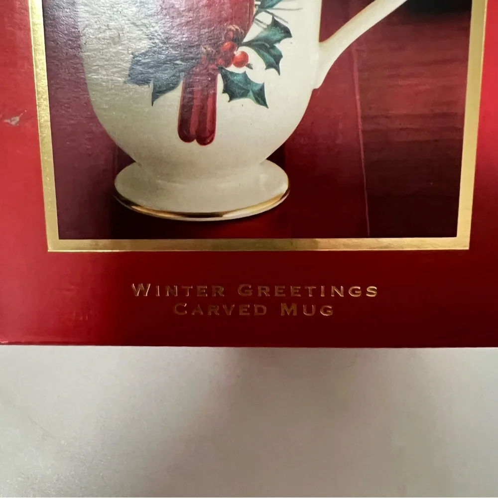 Lenox Winter Greetings Cardinal Footed Coffee Mug 10 ounces